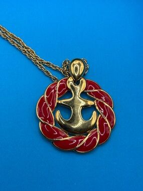 Napier Necklace Anchor
